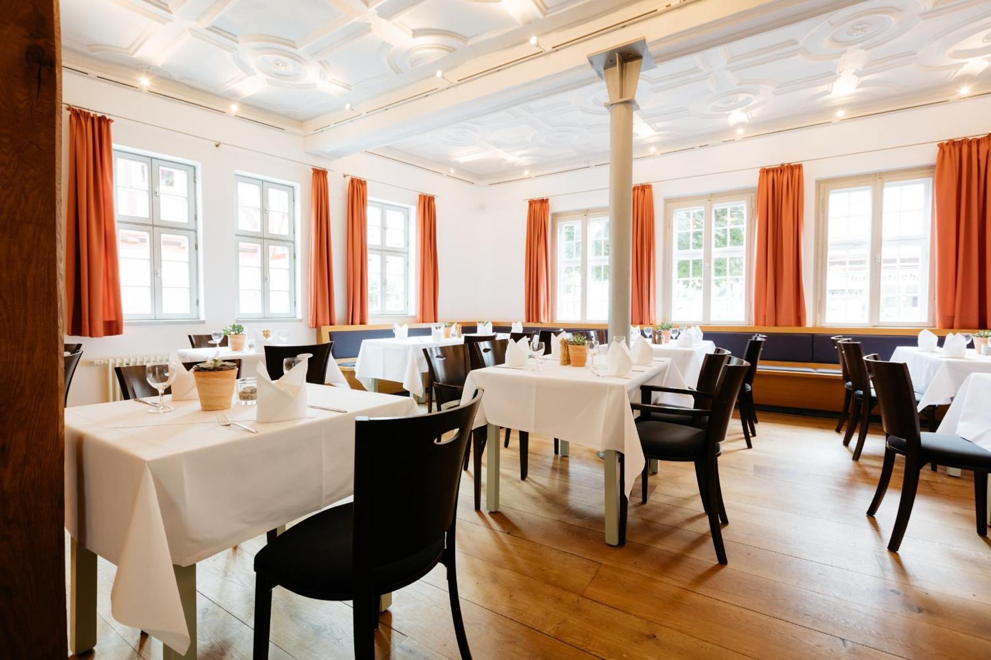Hotel Zum Schwan Wanfried ภายนอก รูปภาพ